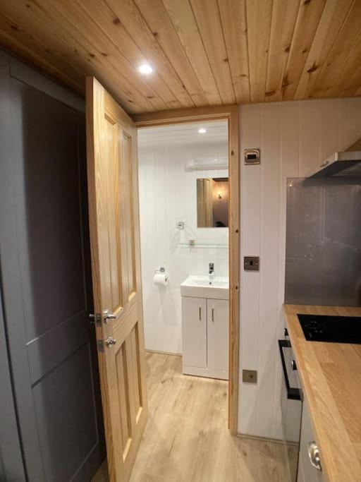 The Ashmere Tiny House Coldingham Ngoại thất bức ảnh